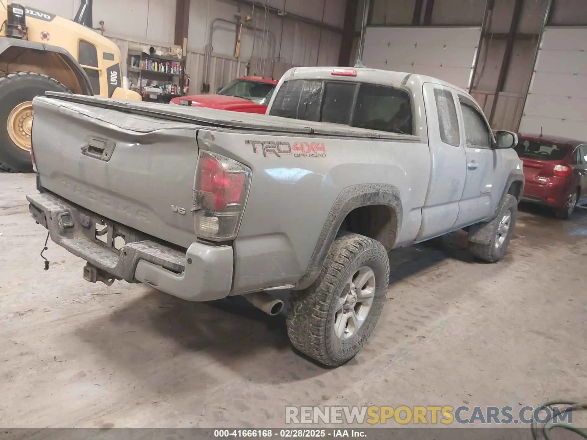 4 Photograph of a damaged car 5TFSZ5AN5KX175795 TOYOTA TACOMA 2019