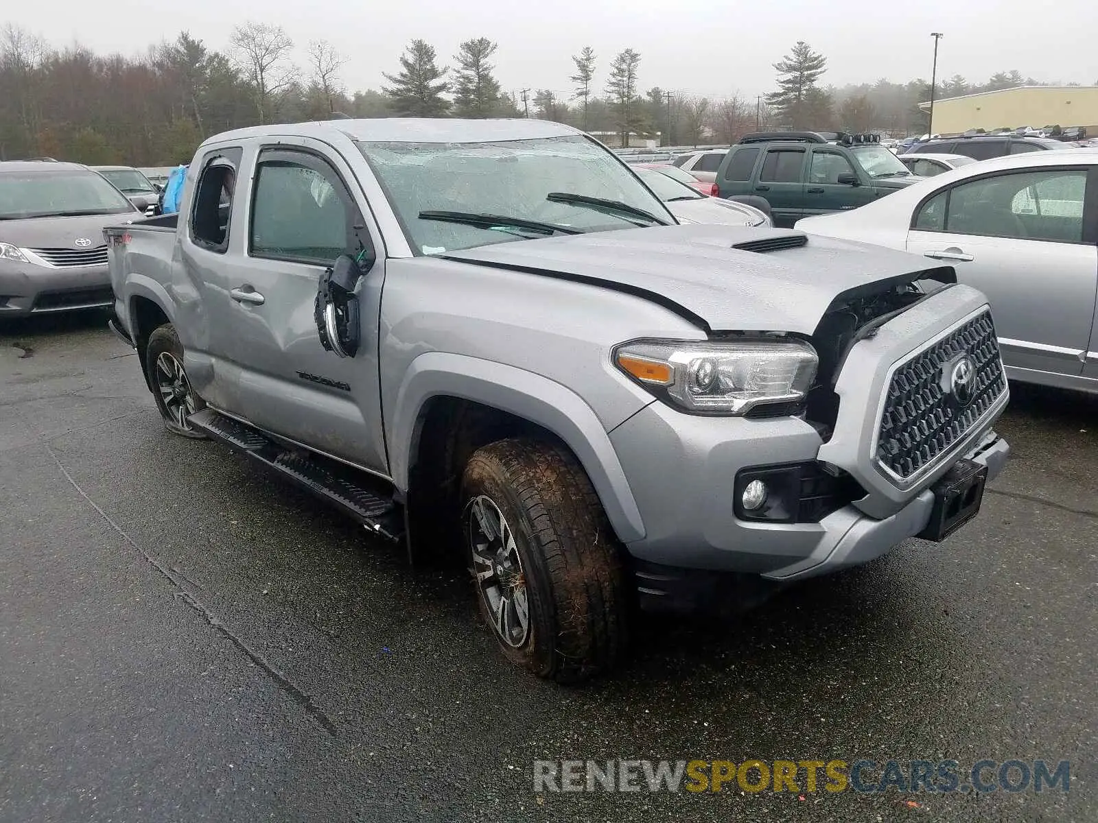 1 Photograph of a damaged car 5TFSZ5AN6KX167656 TOYOTA TACOMA 2019