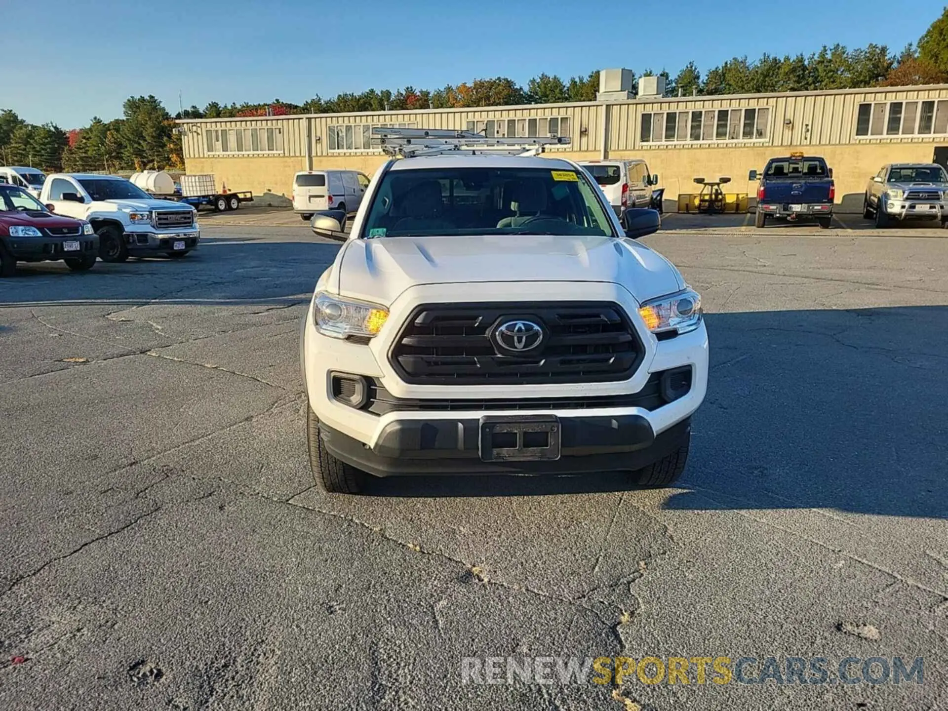 8 Photograph of a damaged car 5TFSZ5AN6KX183923 TOYOTA TACOMA 2019