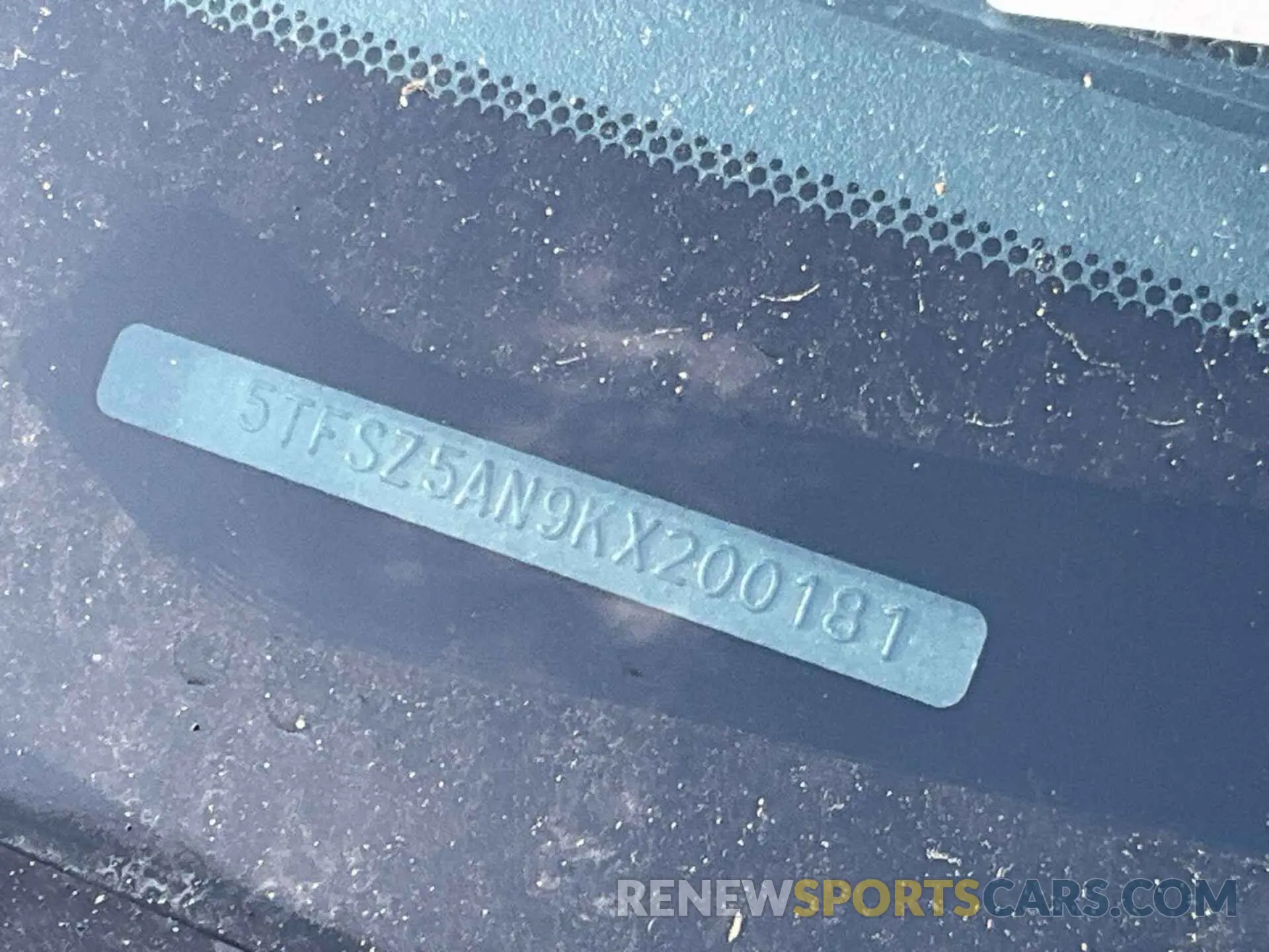 14 Photograph of a damaged car 5TFSZ5AN9KX200181 TOYOTA TACOMA 2019