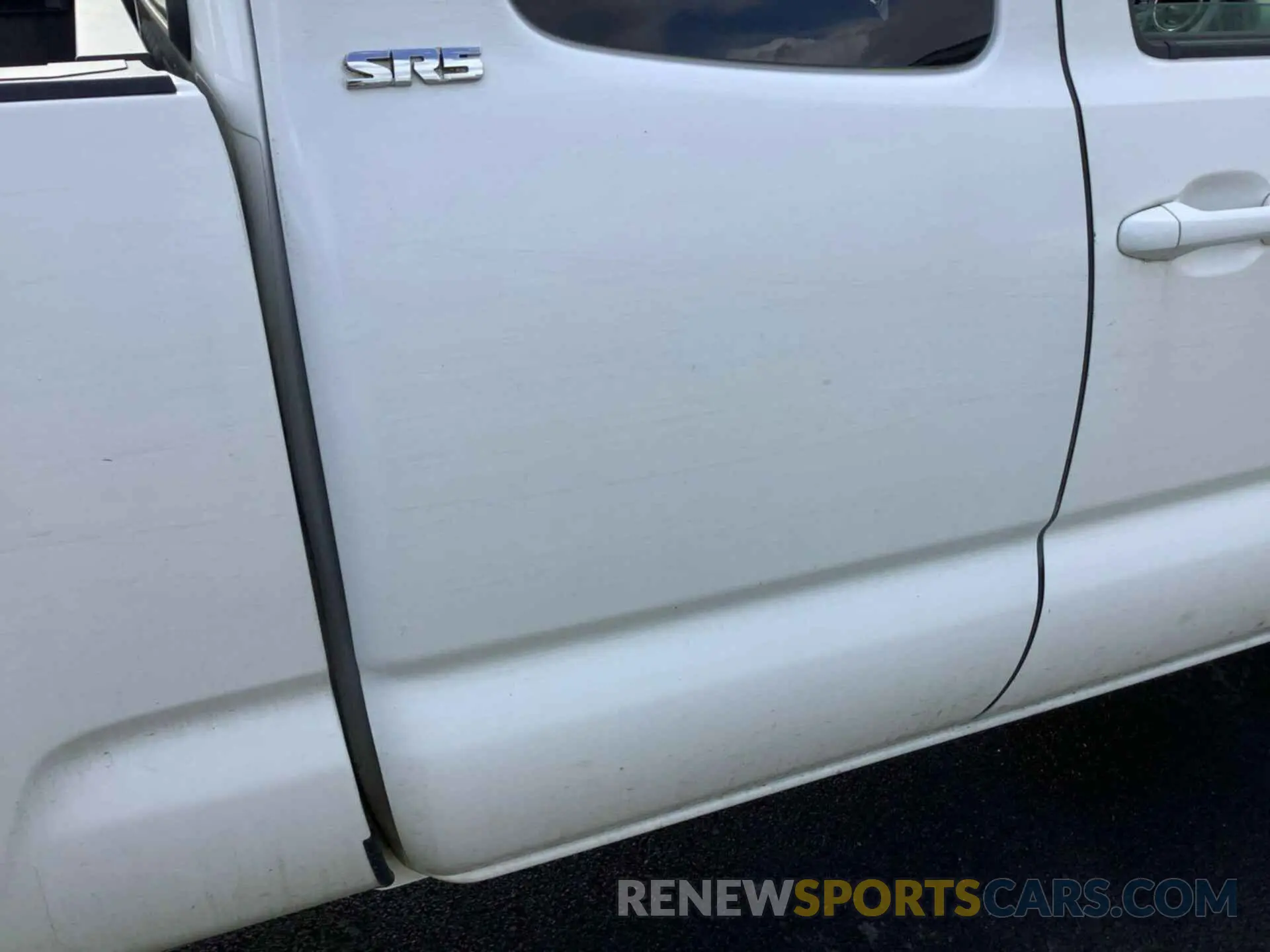 20 Photograph of a damaged car 5TFSZ5AN9KX200181 TOYOTA TACOMA 2019