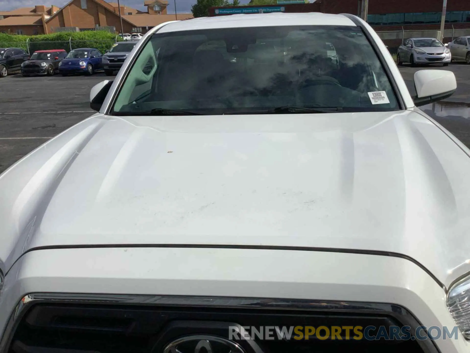 21 Photograph of a damaged car 5TFSZ5AN9KX200181 TOYOTA TACOMA 2019