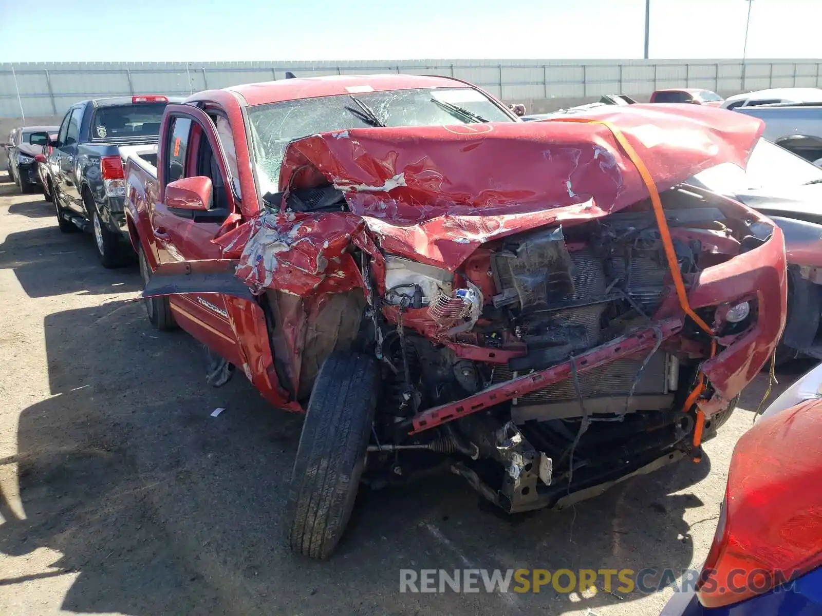 9 Photograph of a damaged car 5TFSZ5AN9KX206580 TOYOTA TACOMA 2019