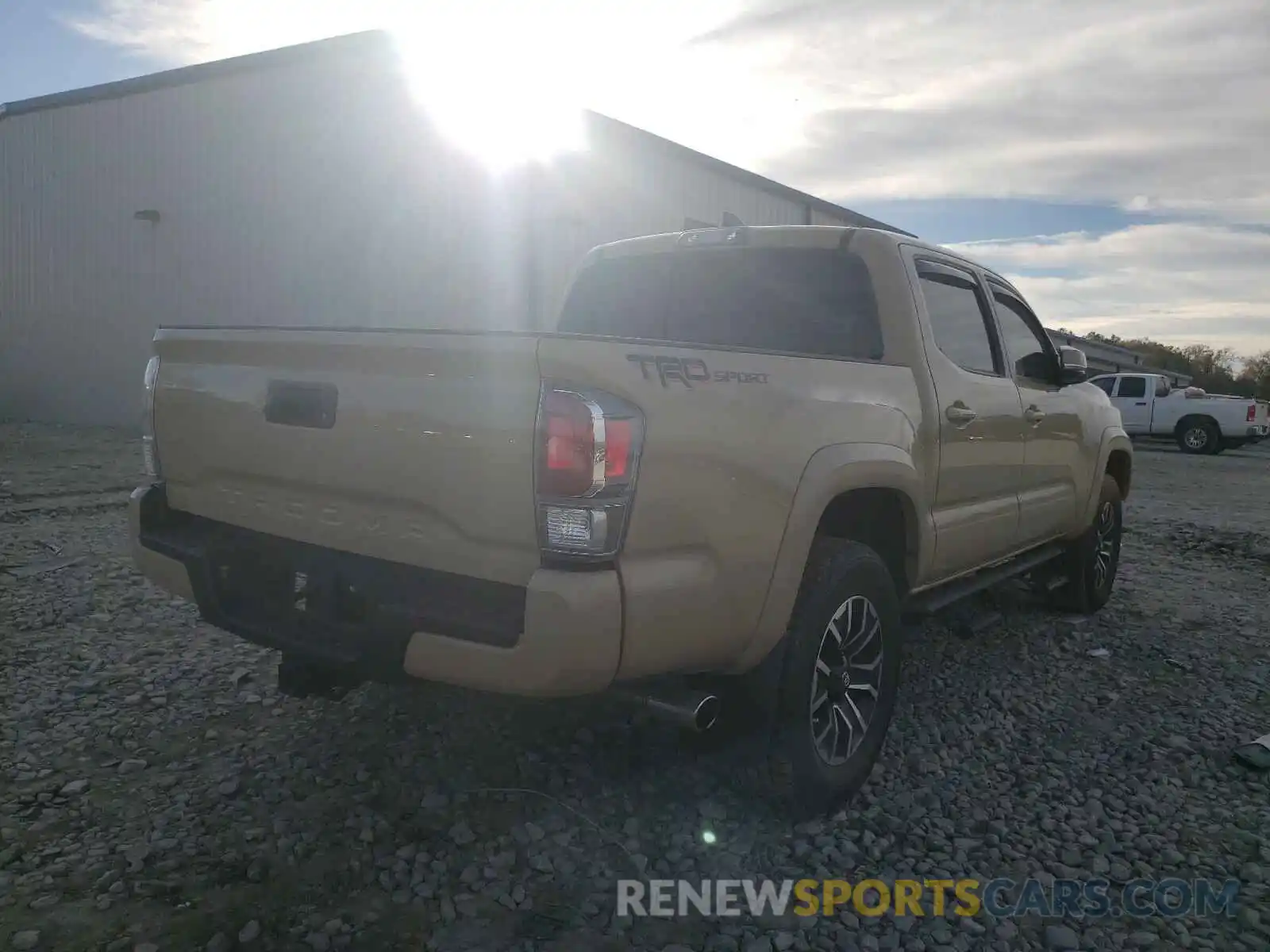 4 Photograph of a damaged car 3TMAZ5CN0LM116721 TOYOTA TACOMA 2020