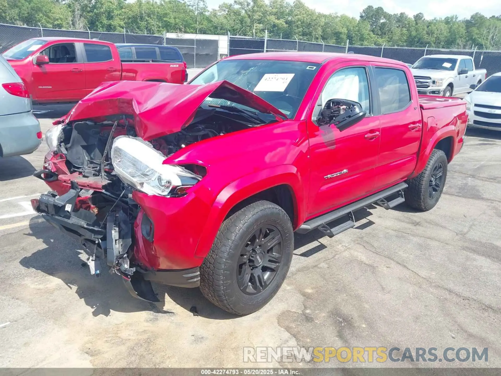 2 Photograph of a damaged car 3TMAZ5CN0LM125435 TOYOTA TACOMA 2020