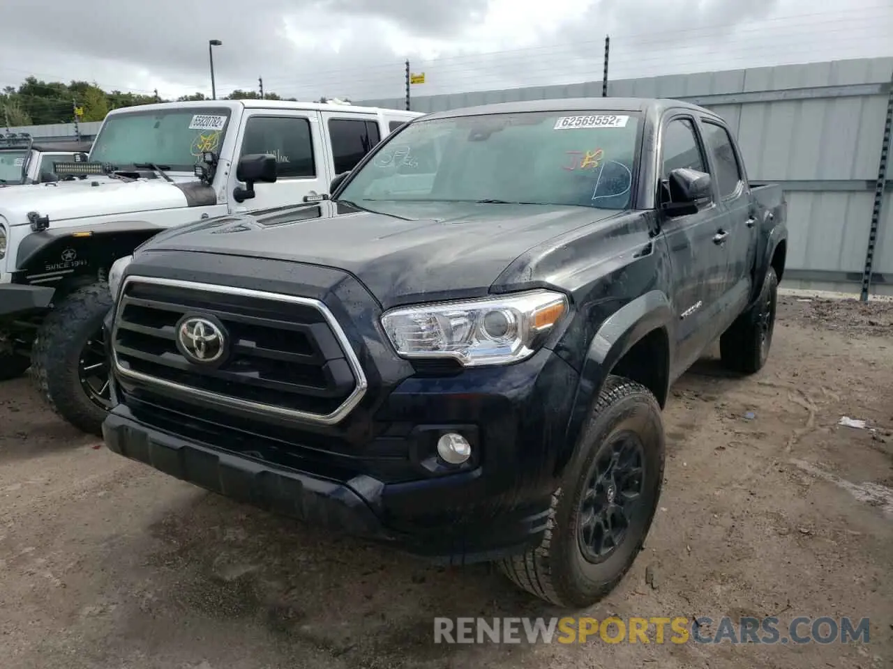2 Photograph of a damaged car 3TMAZ5CN1LM115285 TOYOTA TACOMA 2020