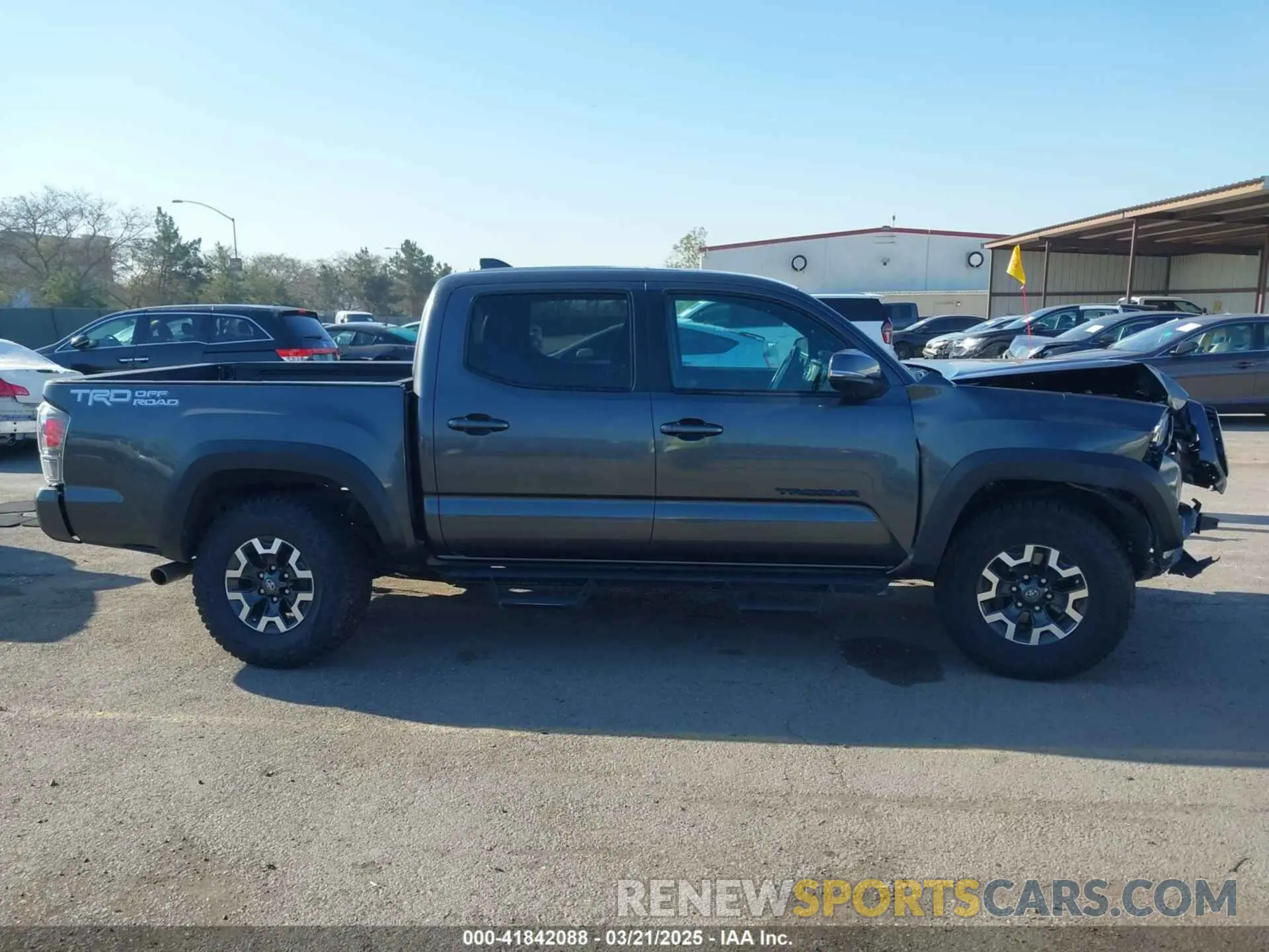 13 Photograph of a damaged car 3TMAZ5CN2LM115568 TOYOTA TACOMA 2020