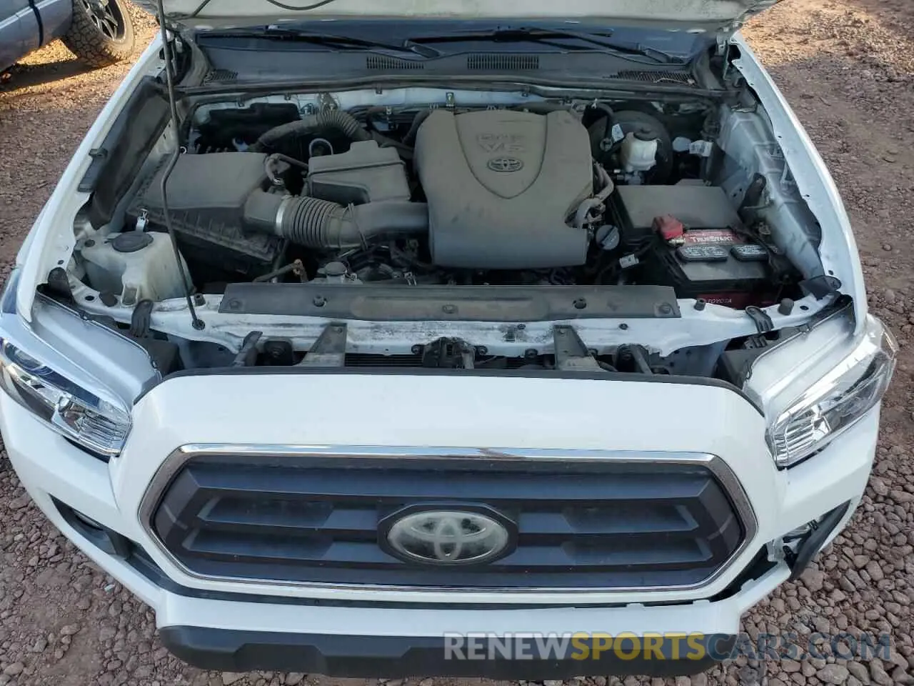 11 Photograph of a damaged car 3TMAZ5CN2LM115831 TOYOTA TACOMA 2020
