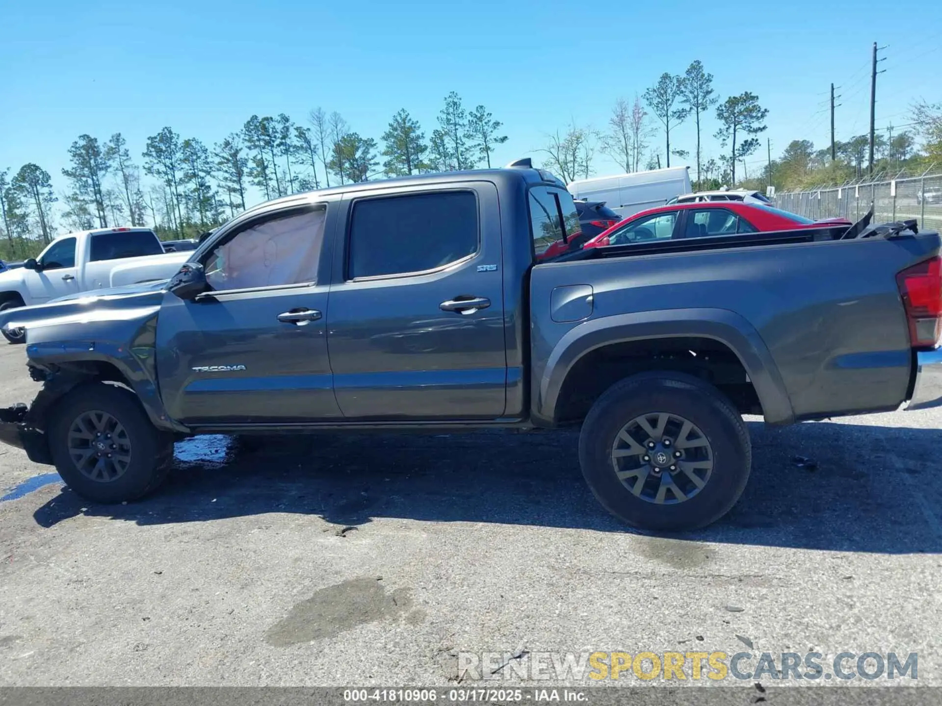 14 Photograph of a damaged car 3TMAZ5CN2LM116526 TOYOTA TACOMA 2020