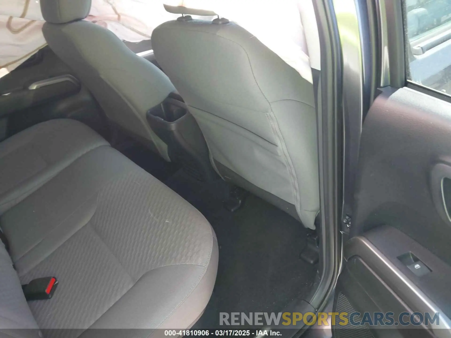 8 Photograph of a damaged car 3TMAZ5CN2LM116526 TOYOTA TACOMA 2020