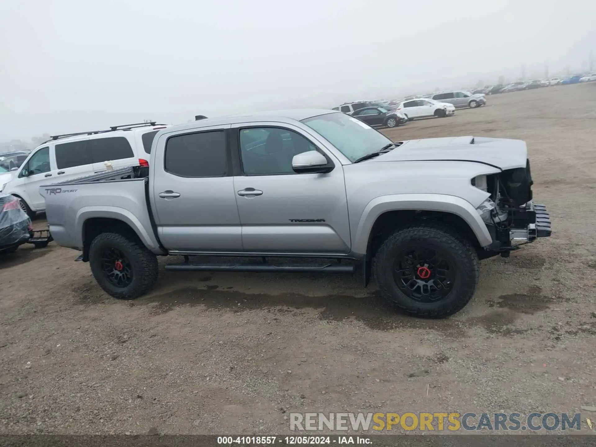 14 Photograph of a damaged car 3TMAZ5CN3LM117202 TOYOTA TACOMA 2020