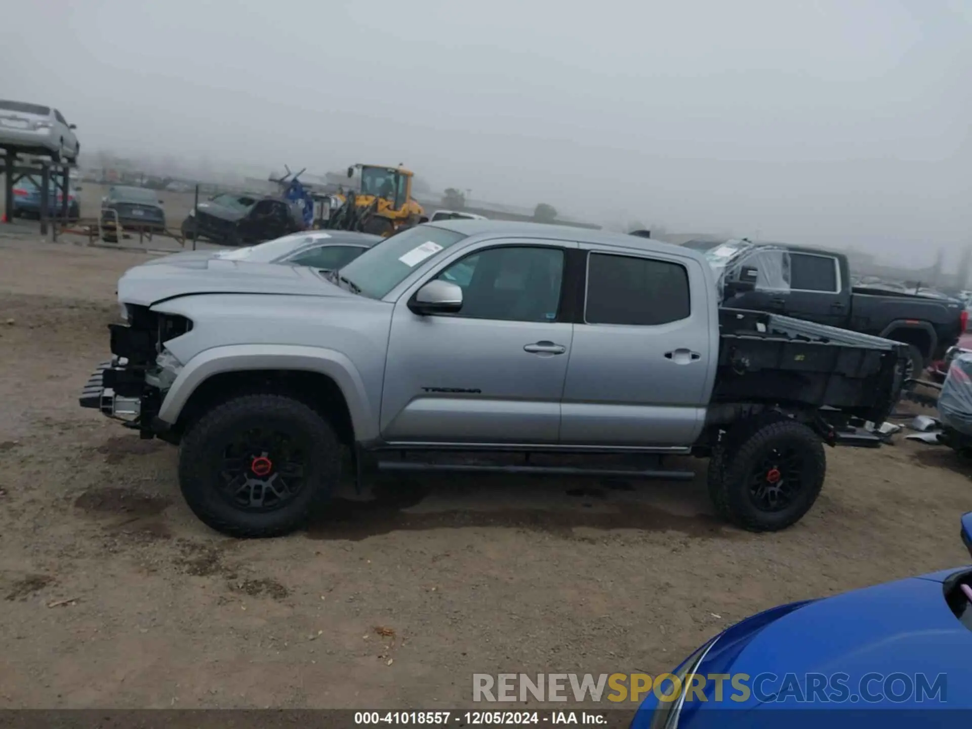 15 Photograph of a damaged car 3TMAZ5CN3LM117202 TOYOTA TACOMA 2020