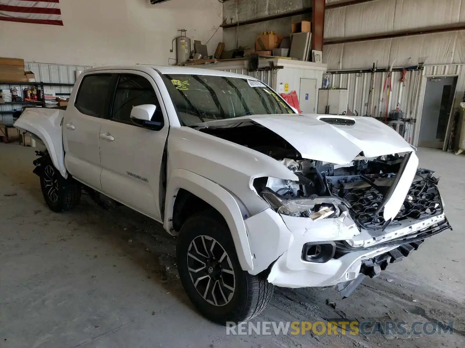 1 Photograph of a damaged car 3TMAZ5CN3LM119533 TOYOTA TACOMA 2020