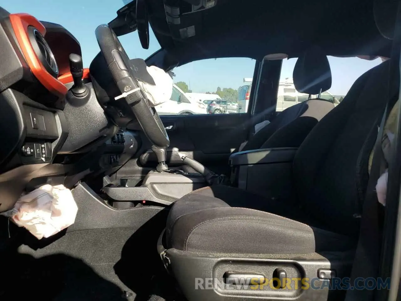 7 Photograph of a damaged car 3TMAZ5CN3LM125381 TOYOTA TACOMA 2020