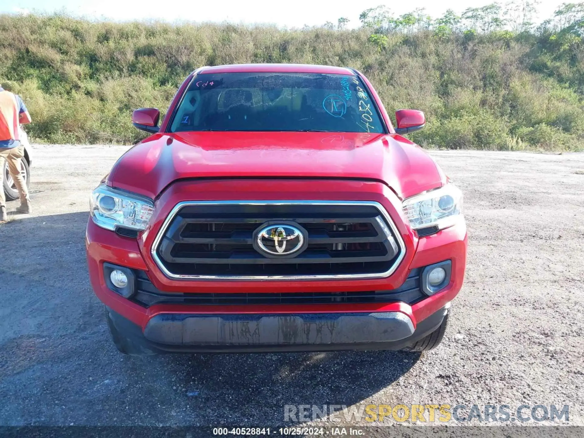 12 Photograph of a damaged car 3TMAZ5CN4LM135093 TOYOTA TACOMA 2020