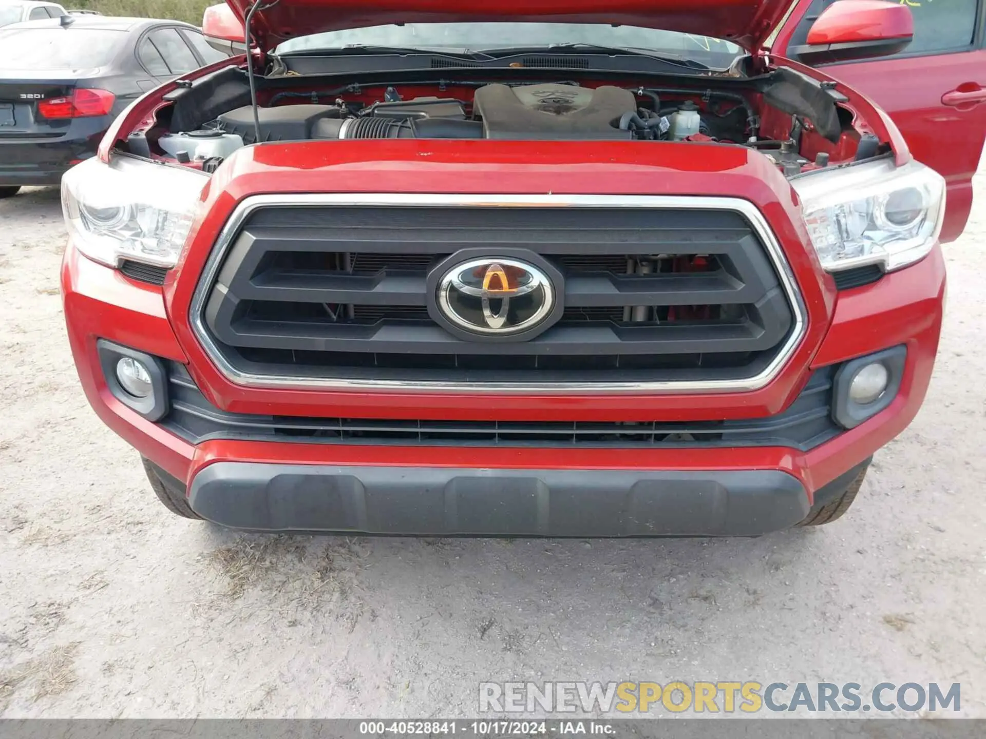 6 Photograph of a damaged car 3TMAZ5CN4LM135093 TOYOTA TACOMA 2020