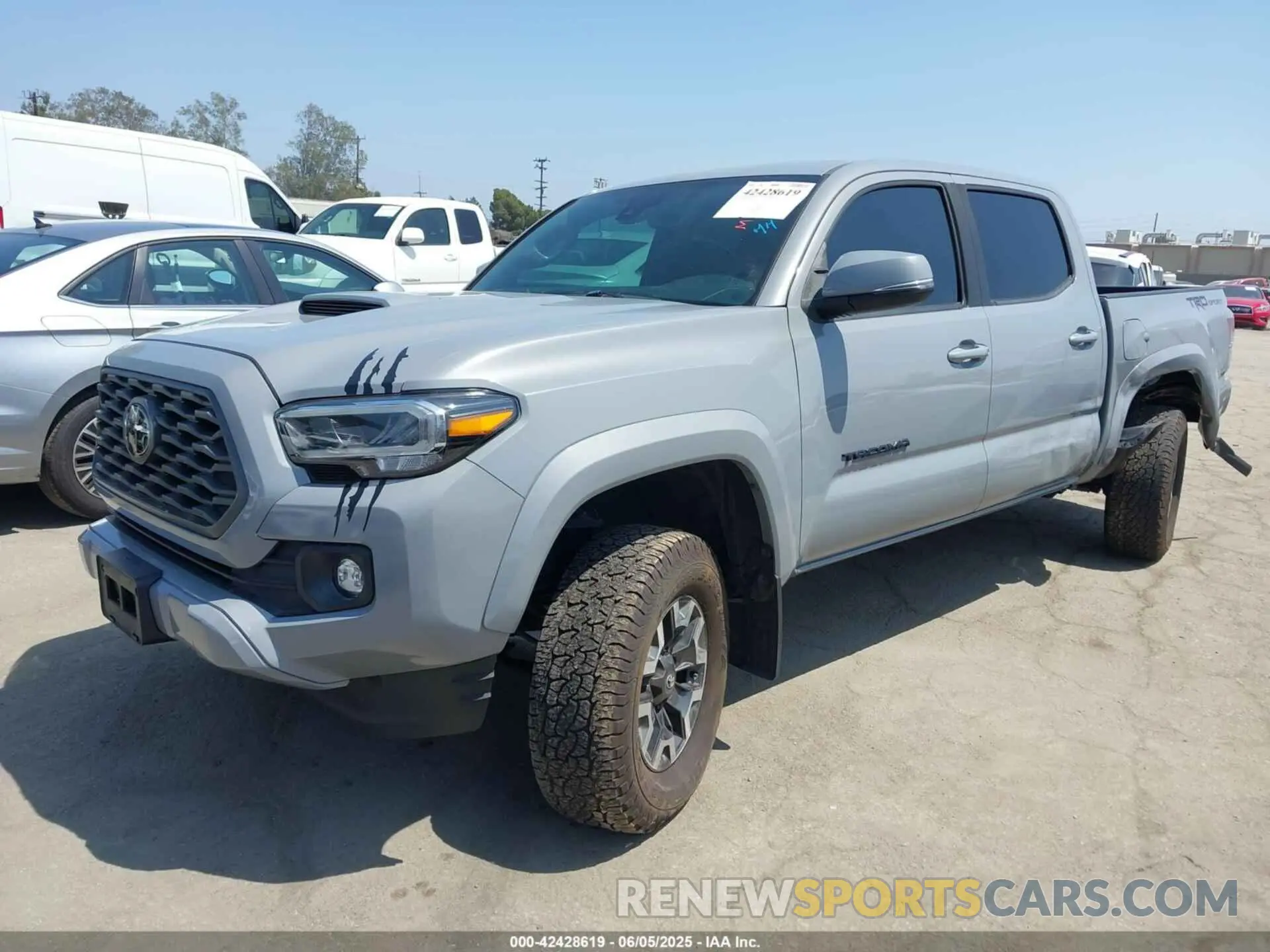 2 Photograph of a damaged car 3TMAZ5CN4LM139449 TOYOTA TACOMA 2020