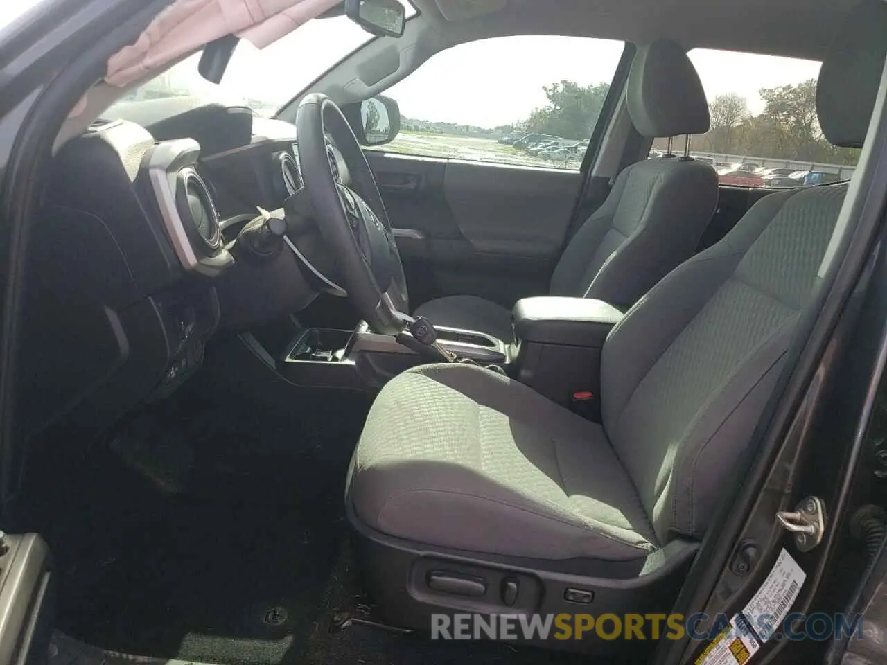 7 Photograph of a damaged car 3TMAZ5CN5LM116259 TOYOTA TACOMA 2020