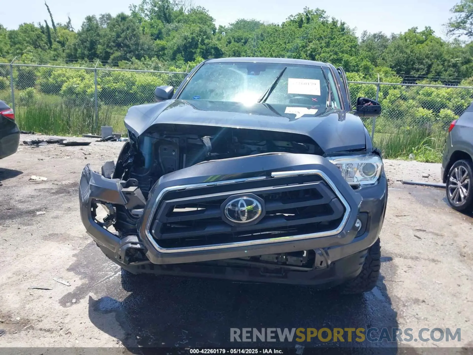 12 Photograph of a damaged car 3TMAZ5CN5LM118447 TOYOTA TACOMA 2020