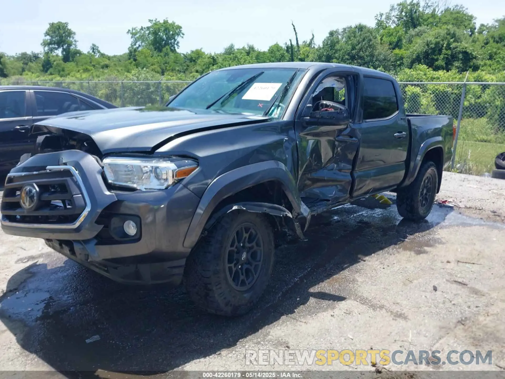 6 Photograph of a damaged car 3TMAZ5CN5LM118447 TOYOTA TACOMA 2020
