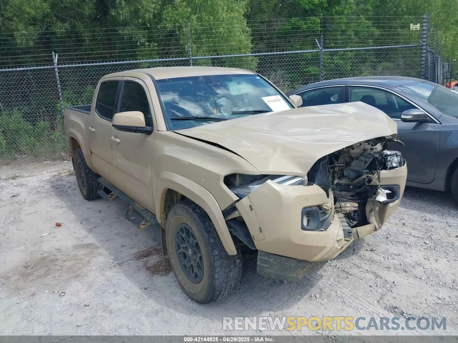 1 Photograph of a damaged car 3TMAZ5CN5LM123521 TOYOTA TACOMA 2020