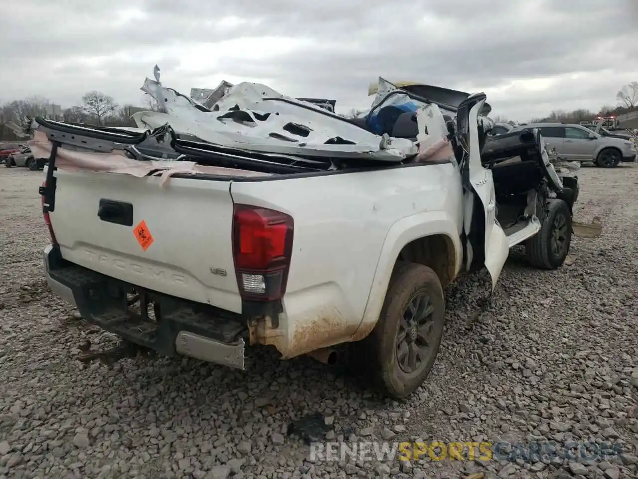 4 Photograph of a damaged car 3TMAZ5CN5LM126676 TOYOTA TACOMA 2020