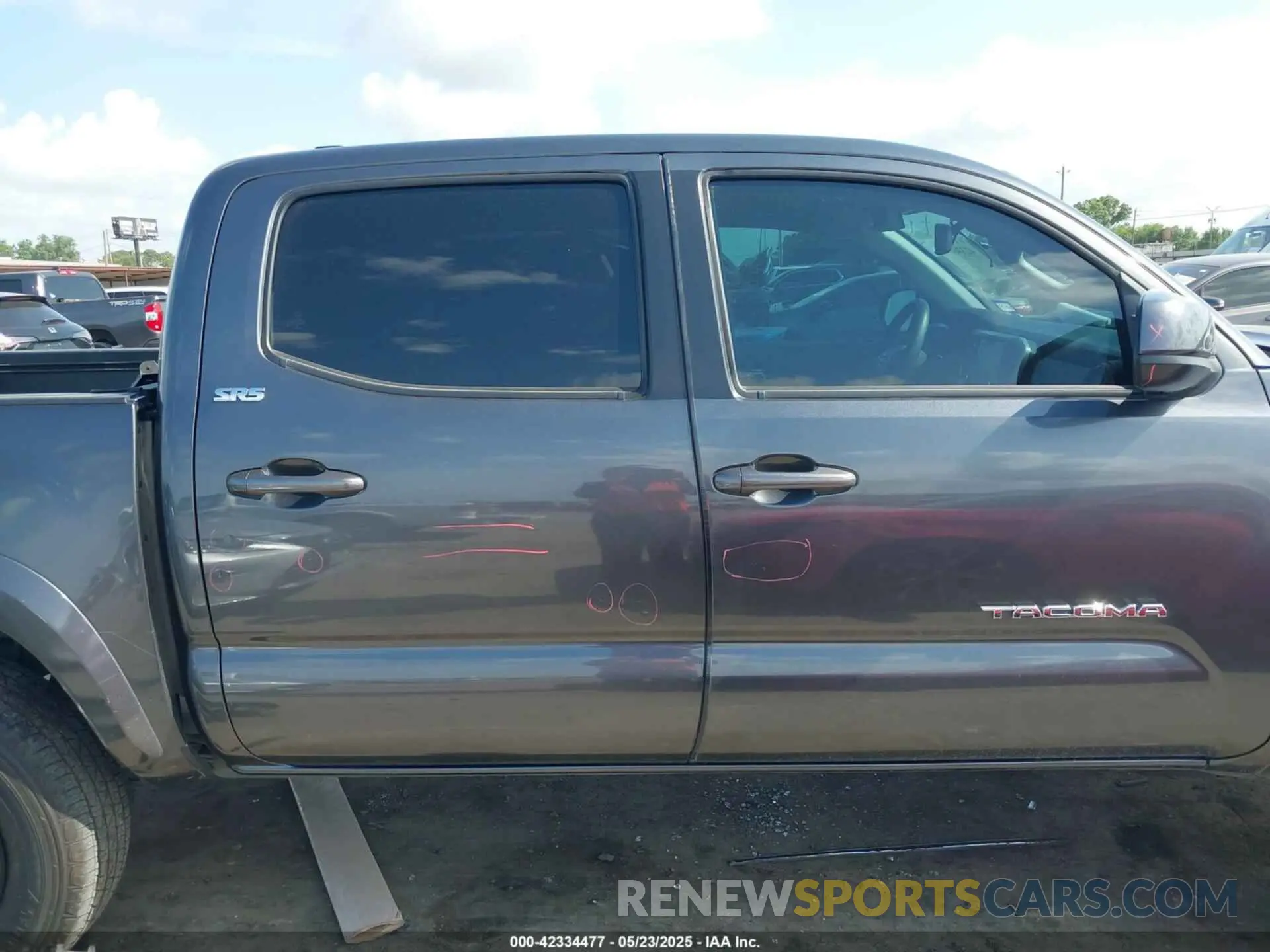 14 Photograph of a damaged car 3TMAZ5CN5LM140383 TOYOTA TACOMA 2020