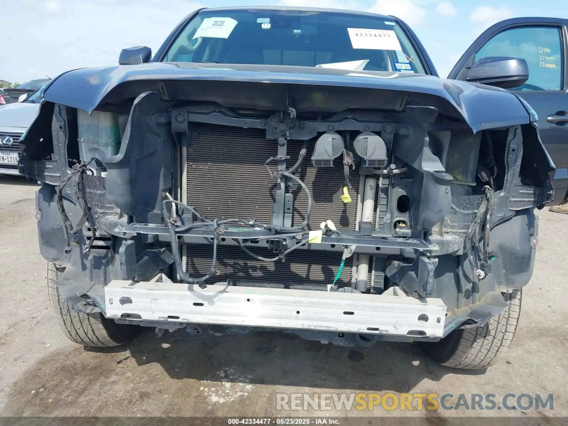 6 Photograph of a damaged car 3TMAZ5CN5LM140383 TOYOTA TACOMA 2020