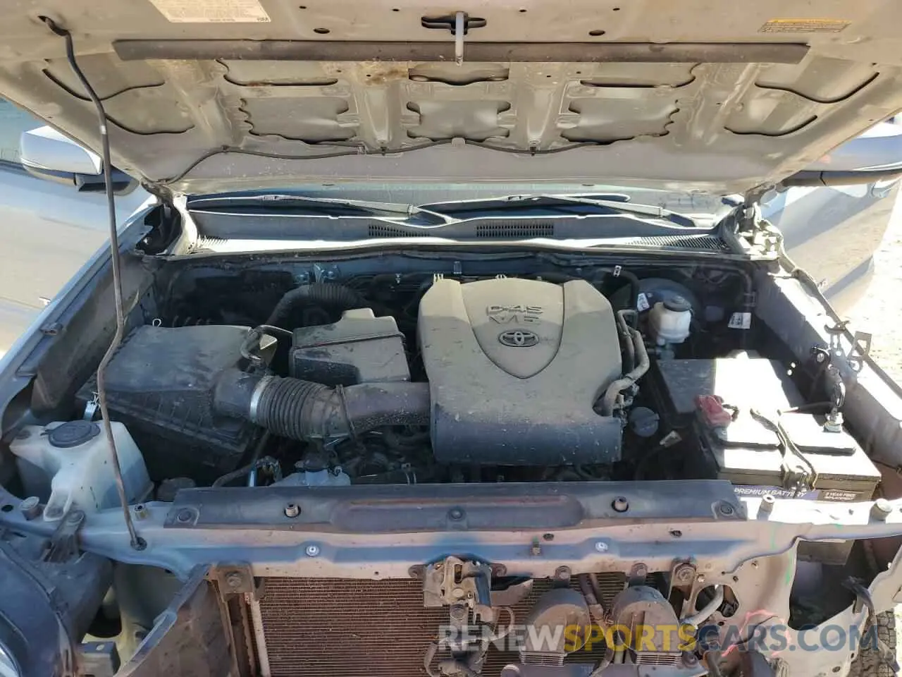 11 Photograph of a damaged car 3TMAZ5CN6LM117100 TOYOTA TACOMA 2020