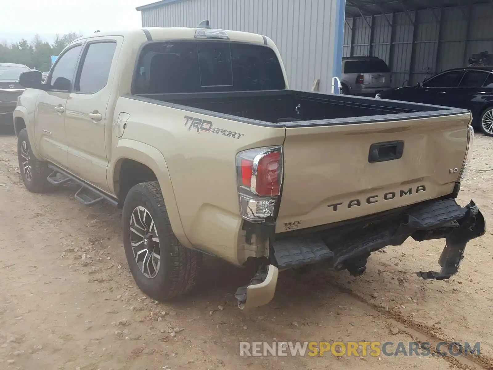 3 Photograph of a damaged car 3TMAZ5CN6LM131384 TOYOTA TACOMA 2020