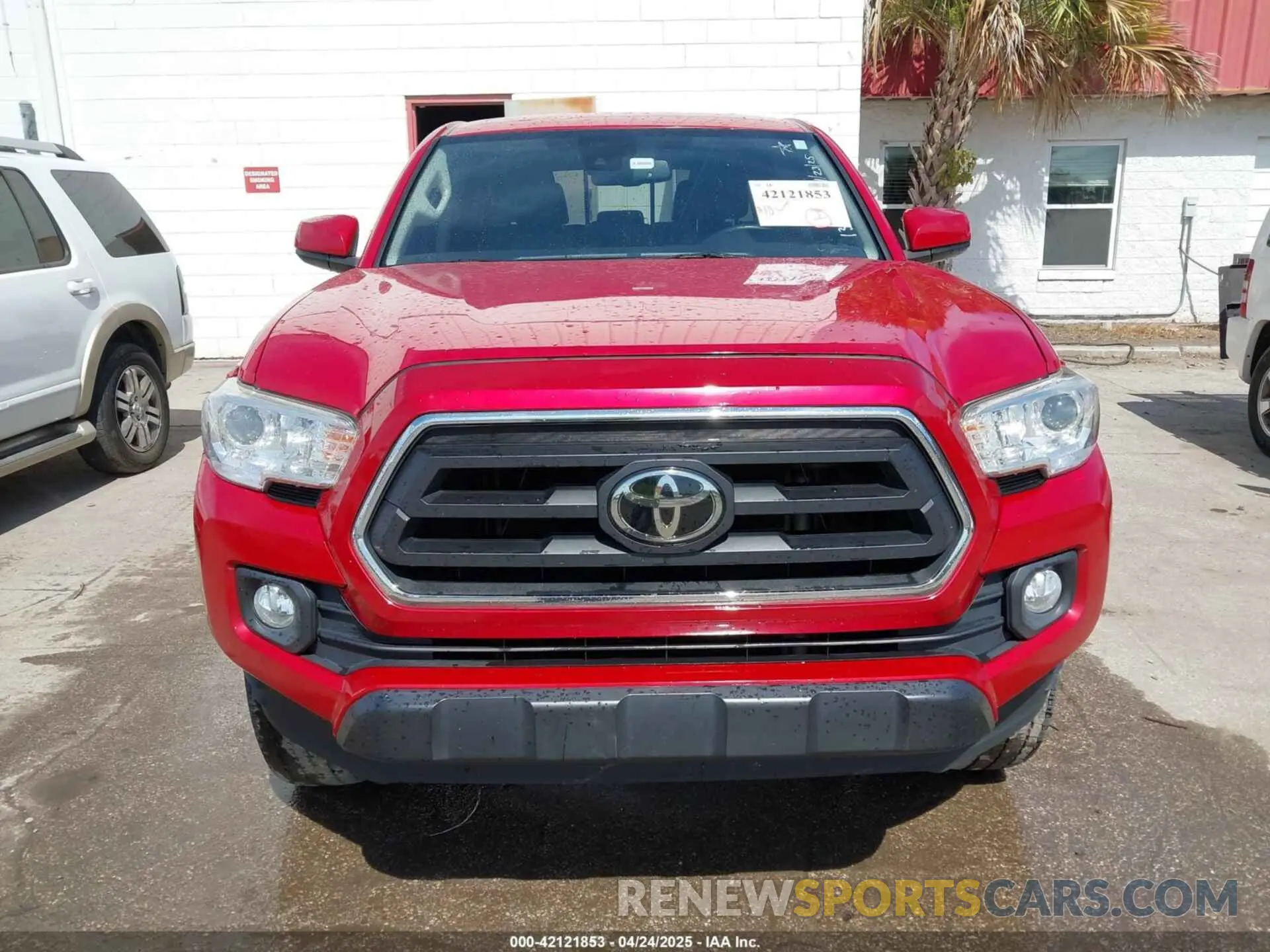 6 Photograph of a damaged car 3TMAZ5CN6LM134401 TOYOTA TACOMA 2020
