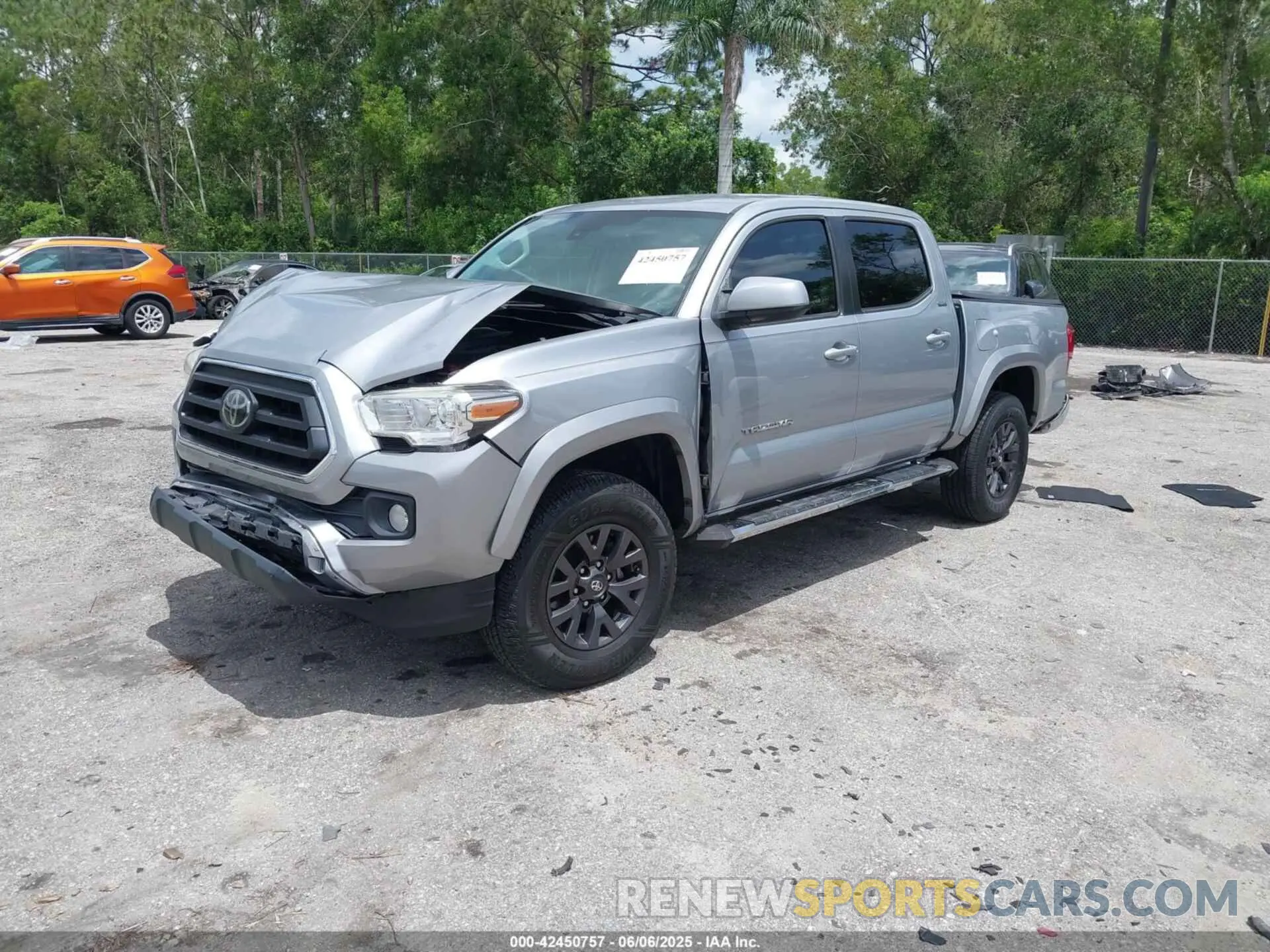 2 Photograph of a damaged car 3TMAZ5CN7LM133077 TOYOTA TACOMA 2020