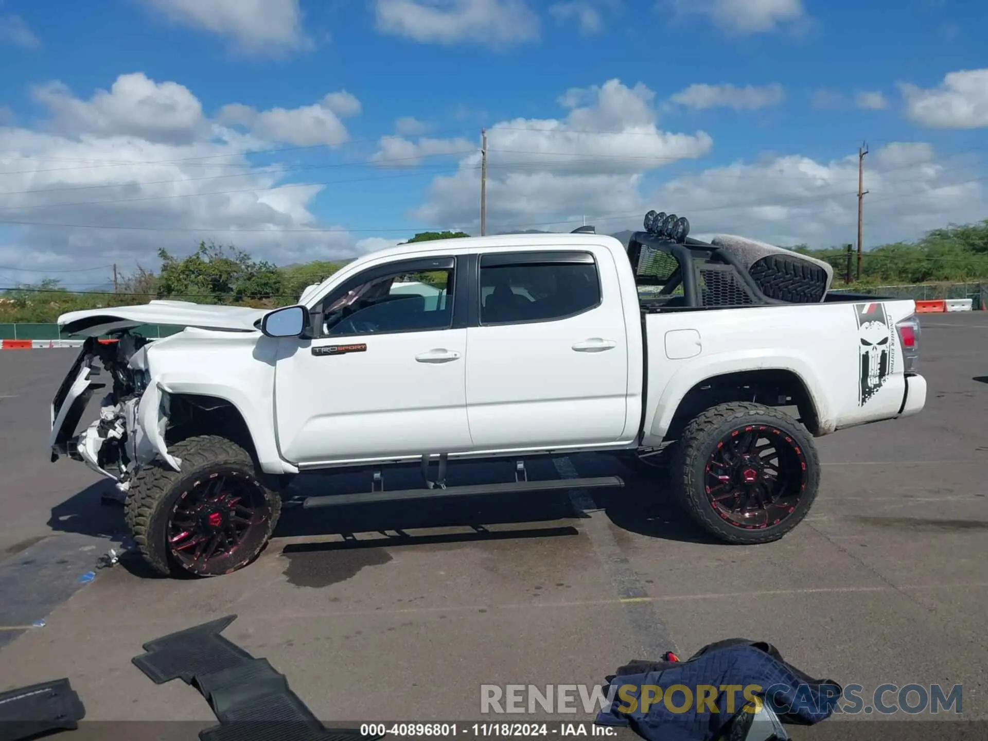 14 Photograph of a damaged car 3TMAZ5CN7LM133791 TOYOTA TACOMA 2020