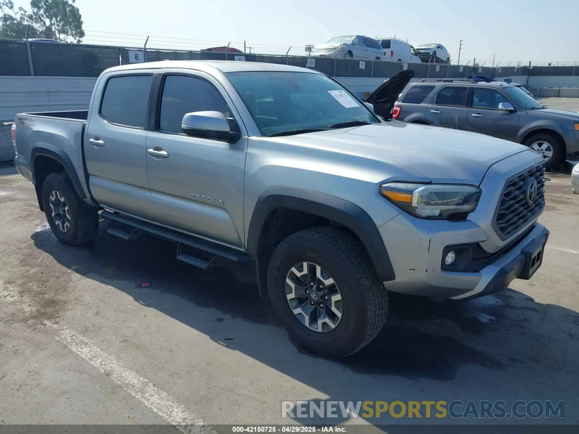 1 Photograph of a damaged car 3TMAZ5CN7LM138859 TOYOTA TACOMA 2020