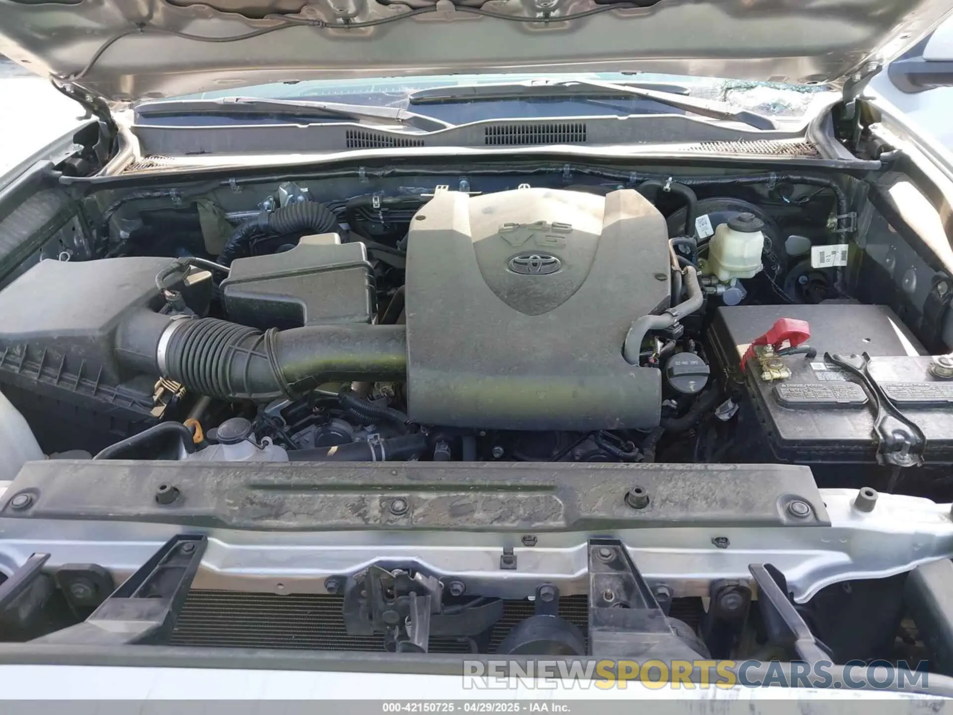 10 Photograph of a damaged car 3TMAZ5CN7LM138859 TOYOTA TACOMA 2020
