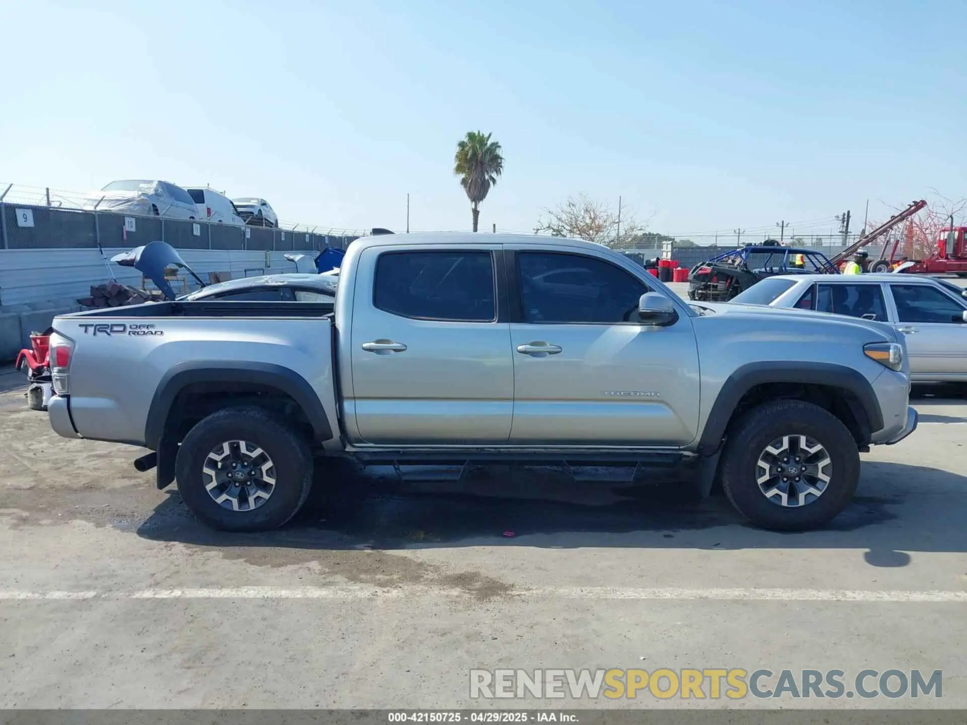 13 Photograph of a damaged car 3TMAZ5CN7LM138859 TOYOTA TACOMA 2020