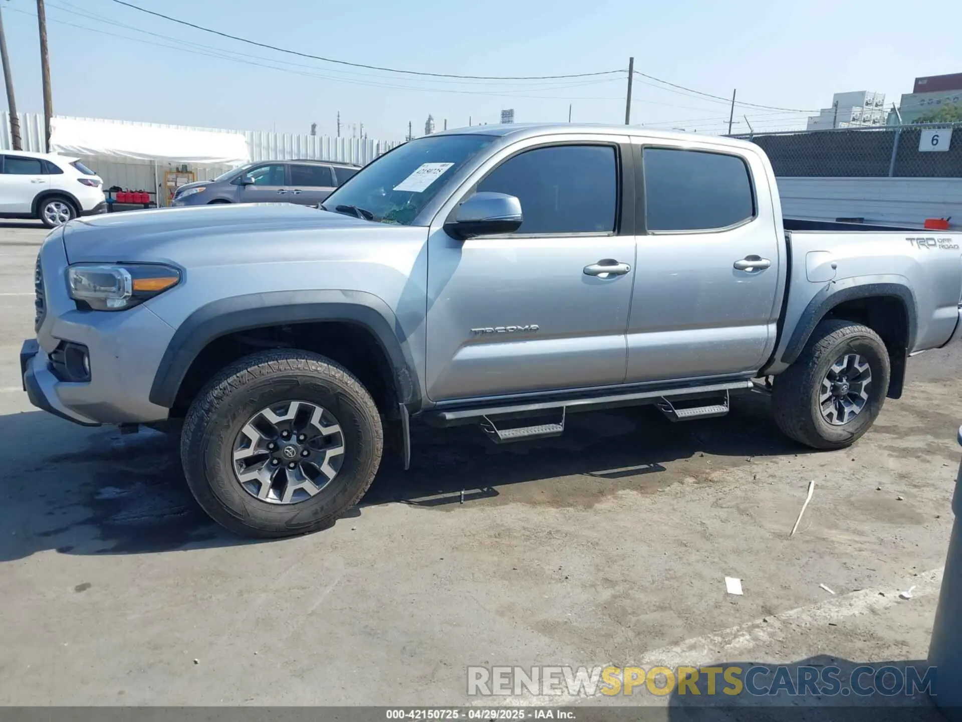 14 Photograph of a damaged car 3TMAZ5CN7LM138859 TOYOTA TACOMA 2020