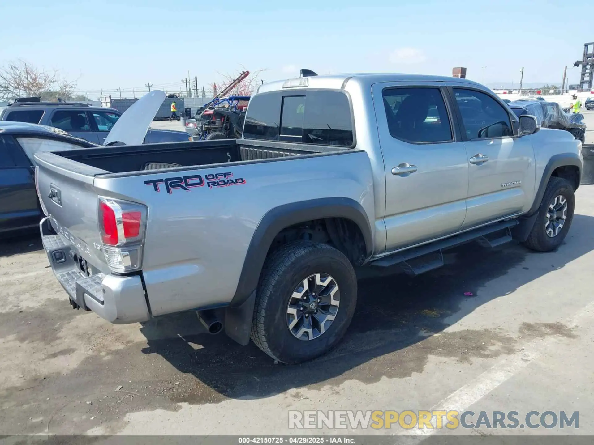 4 Photograph of a damaged car 3TMAZ5CN7LM138859 TOYOTA TACOMA 2020