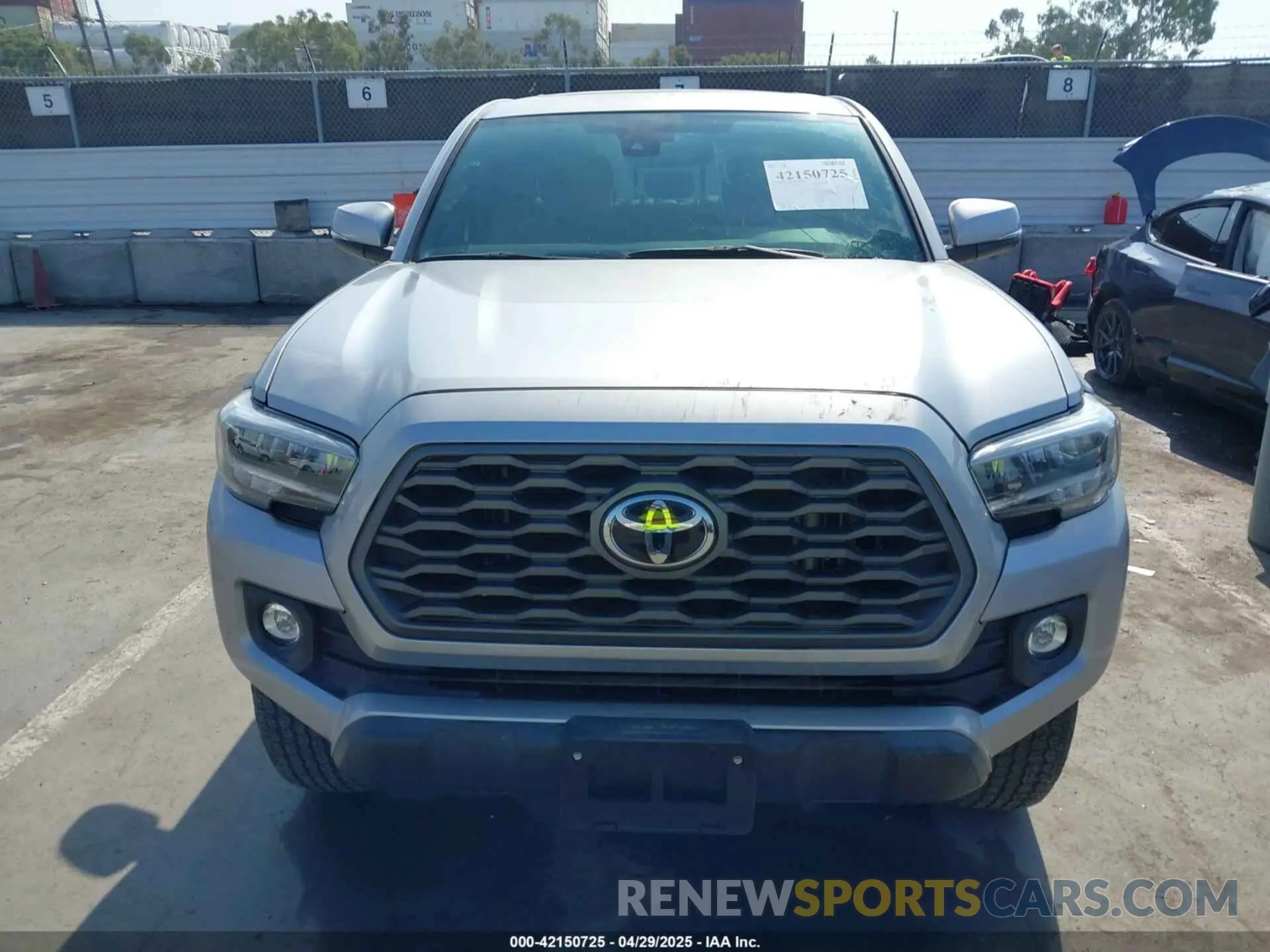 6 Photograph of a damaged car 3TMAZ5CN7LM138859 TOYOTA TACOMA 2020
