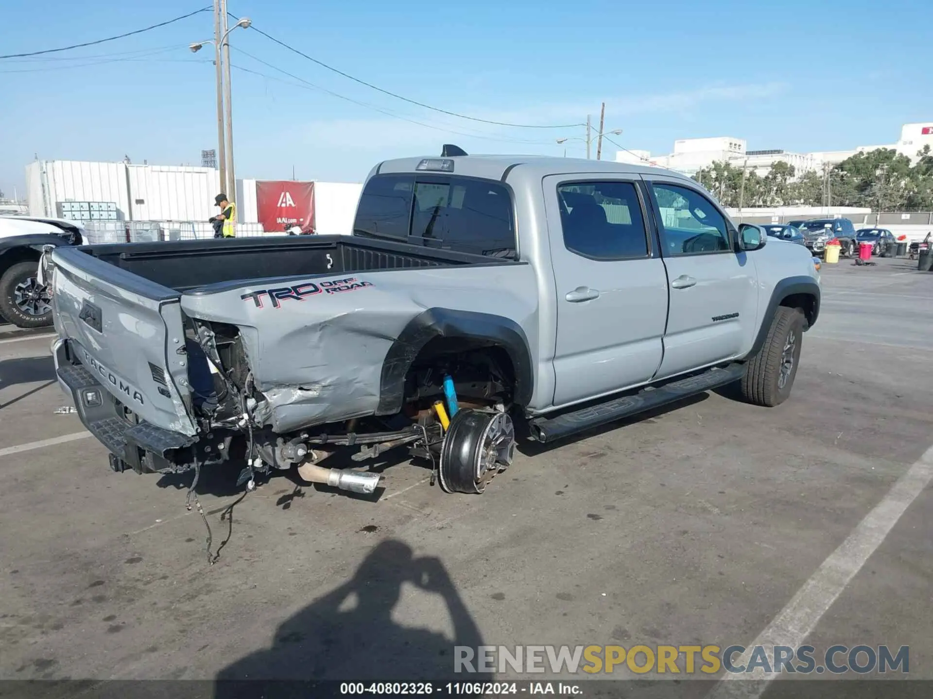 4 Photograph of a damaged car 3TMAZ5CN7LM139686 TOYOTA TACOMA 2020