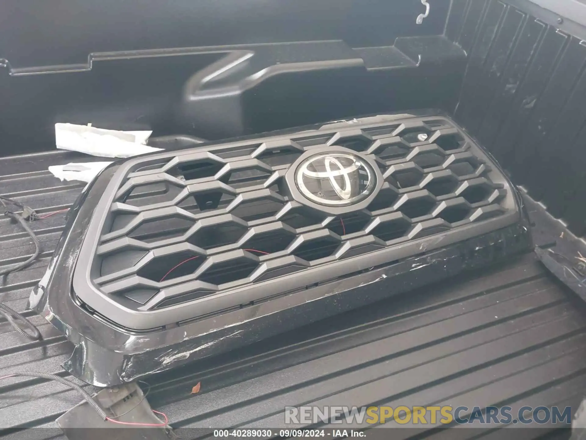 12 Photograph of a damaged car 3TMAZ5CN8LM121147 TOYOTA TACOMA 2020
