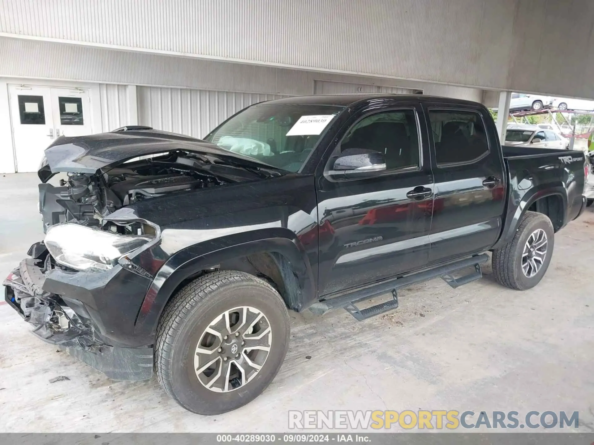 15 Photograph of a damaged car 3TMAZ5CN8LM121147 TOYOTA TACOMA 2020