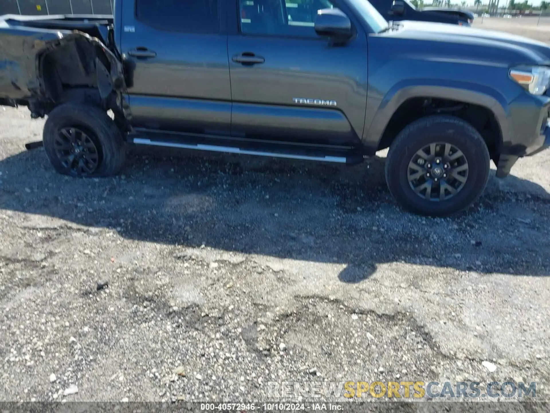 14 Photograph of a damaged car 3TMAZ5CN8LM133511 TOYOTA TACOMA 2020
