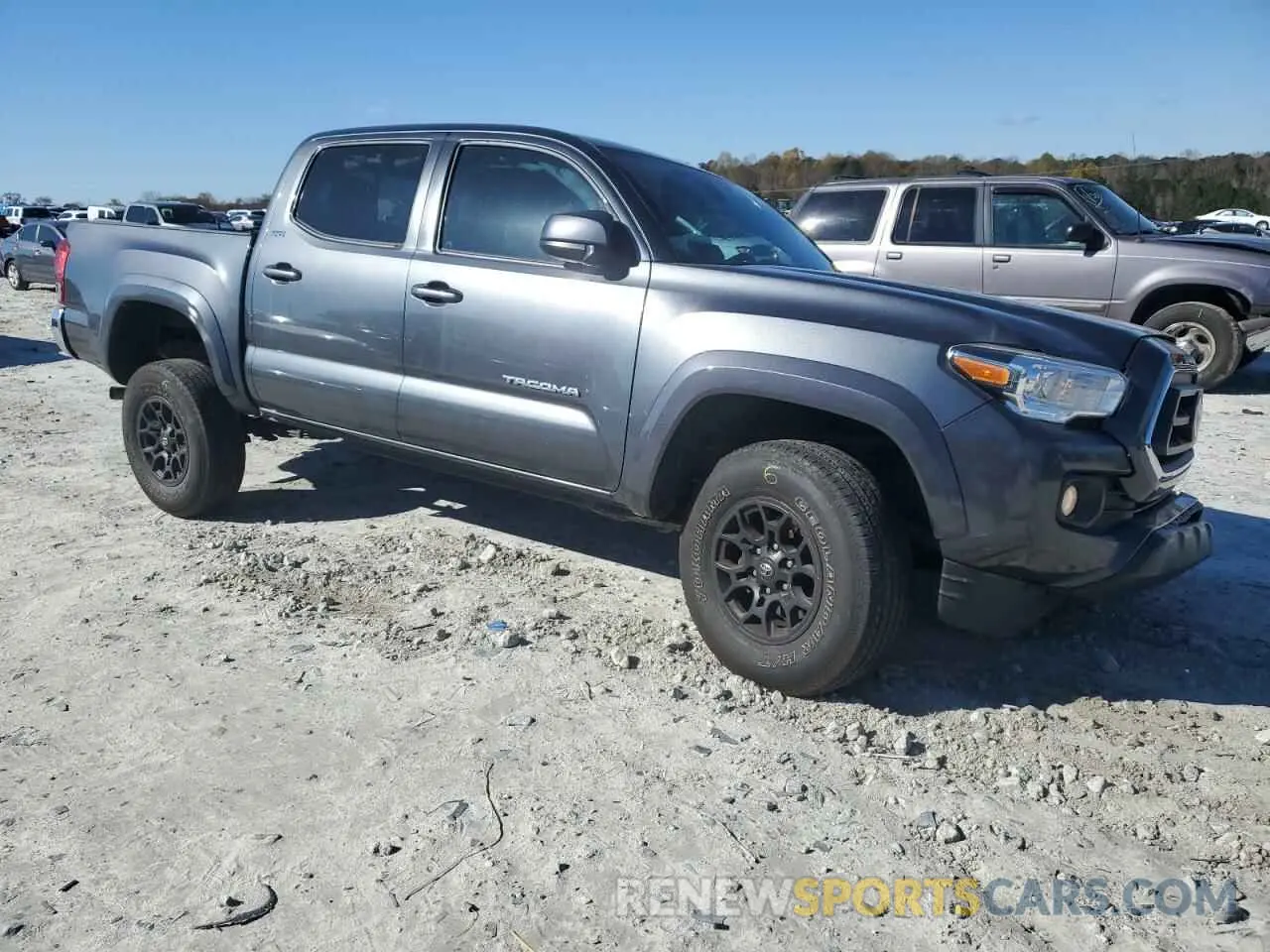 4 Photograph of a damaged car 3TMAZ5CN8LM134884 TOYOTA TACOMA 2020