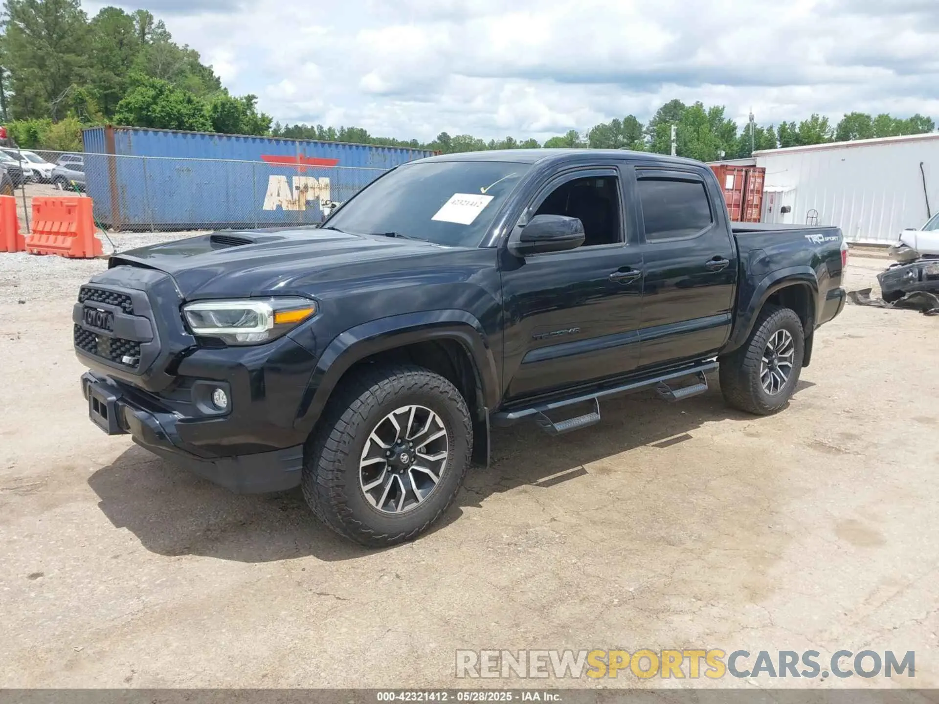 2 Photograph of a damaged car 3TMAZ5CN8LM138501 TOYOTA TACOMA 2020