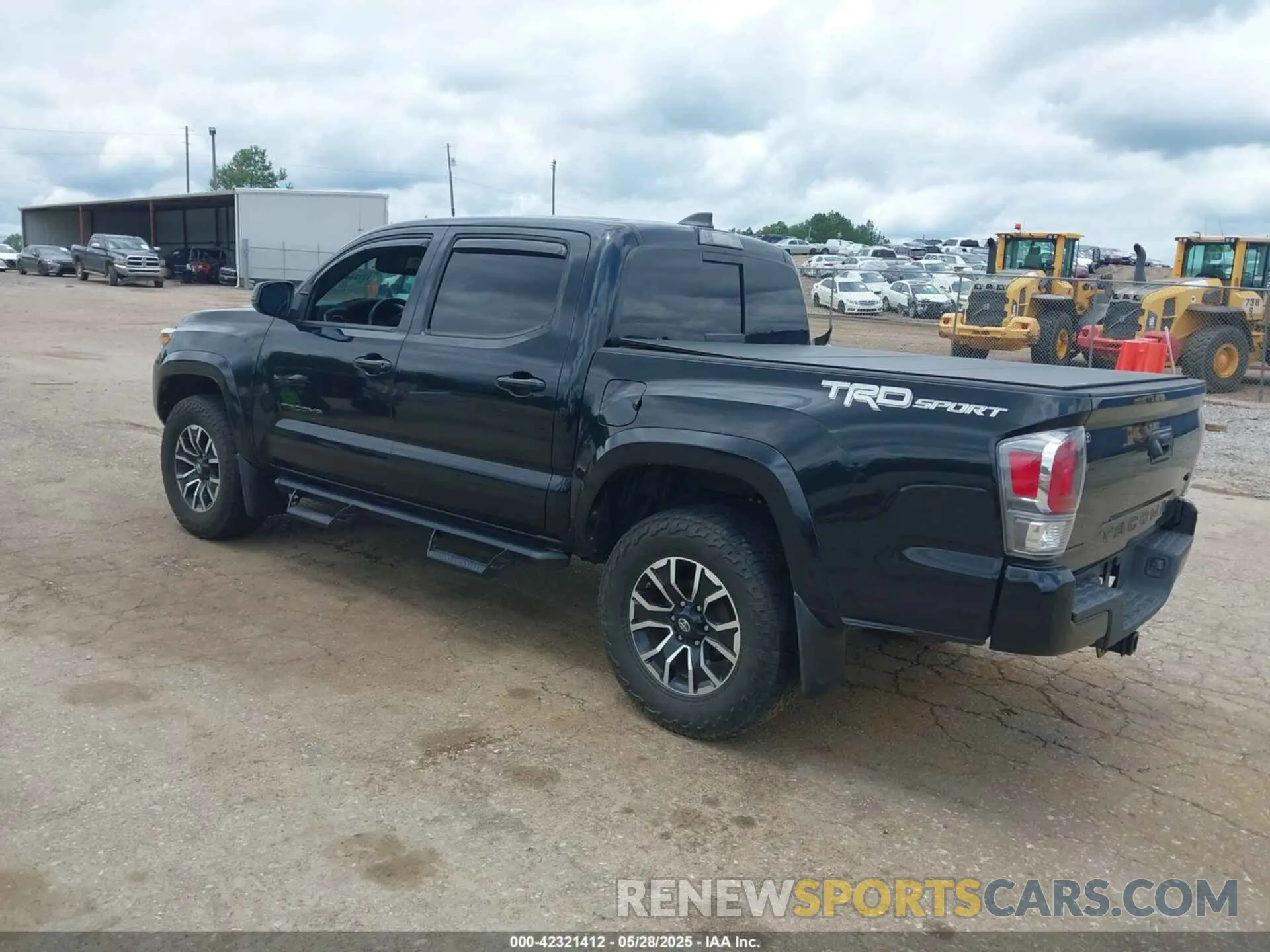 3 Photograph of a damaged car 3TMAZ5CN8LM138501 TOYOTA TACOMA 2020
