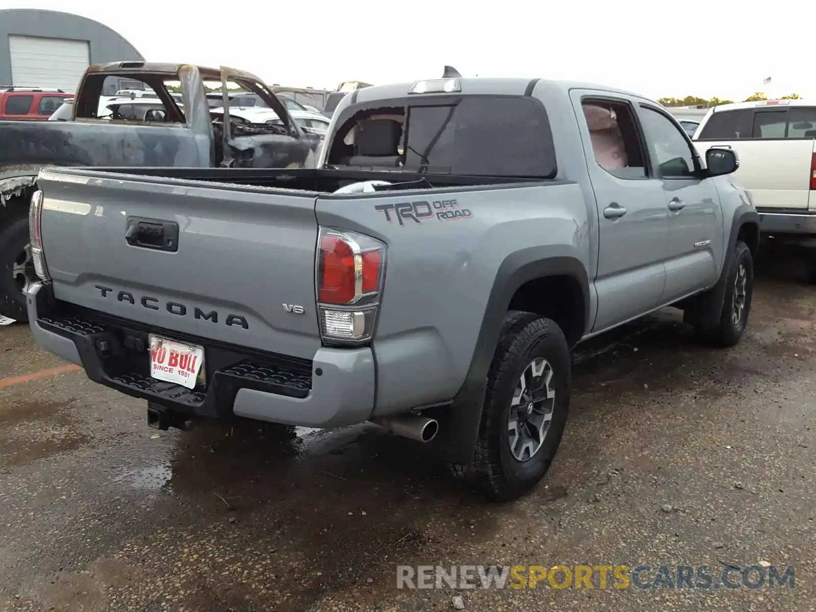 4 Photograph of a damaged car 3TMAZ5CN9LM129421 TOYOTA TACOMA 2020