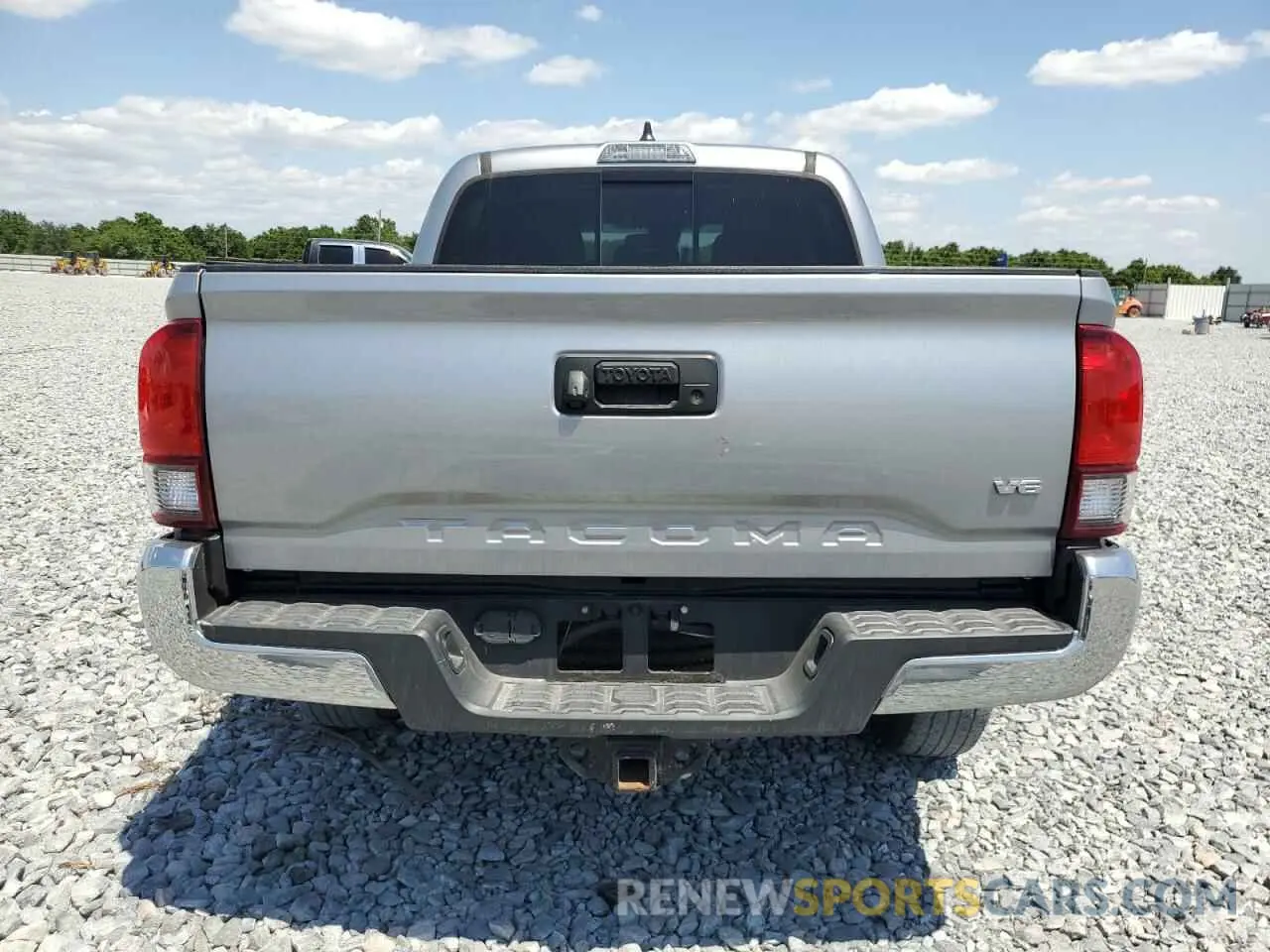 6 Photograph of a damaged car 3TMAZ5CN9LM138572 TOYOTA TACOMA 2020