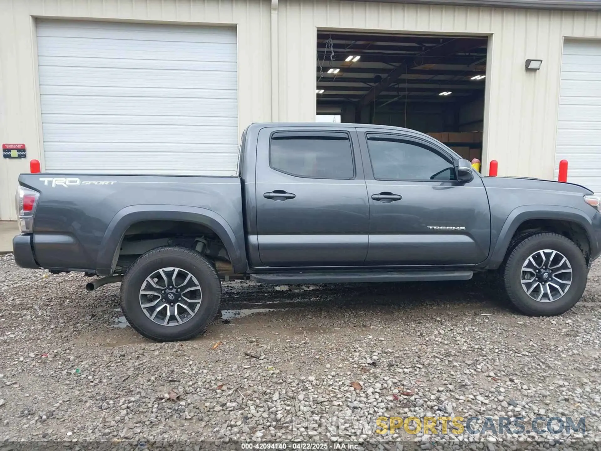 13 Photograph of a damaged car 3TMAZ5CNXLM125720 TOYOTA TACOMA 2020