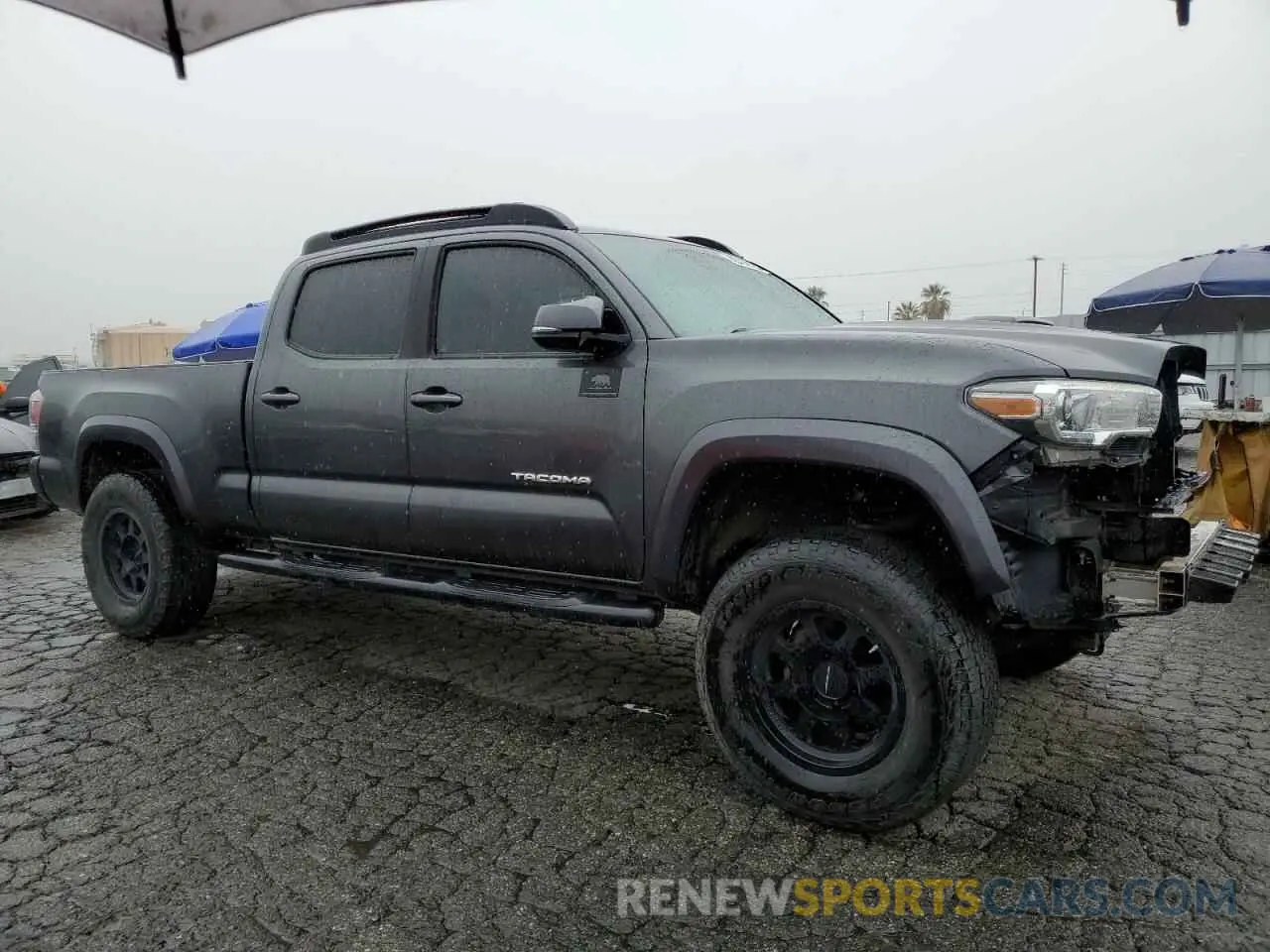 4 Photograph of a damaged car 3TMBZ5DN1LM026688 TOYOTA TACOMA 2020